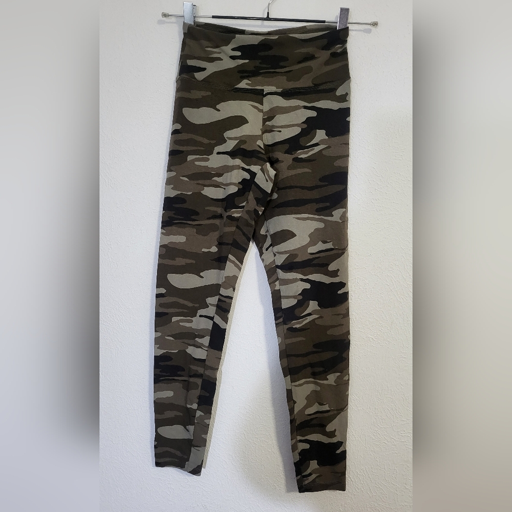 Camouflage Leggings By EXPRESS‎